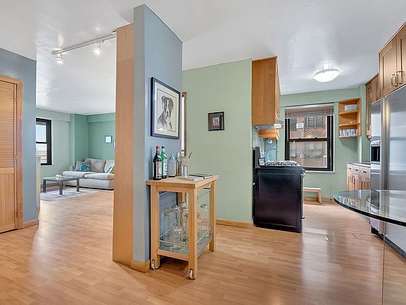 4th image of 210 Broadway APT H1308
