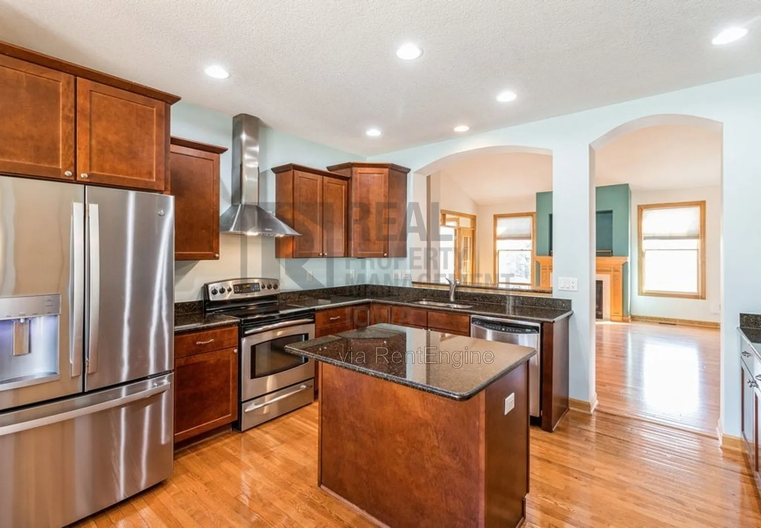 3 bed, 2.5 bath, 1613 sqft, $2,495 — Photo 3