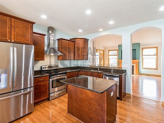 3rd image of 547 82nd St