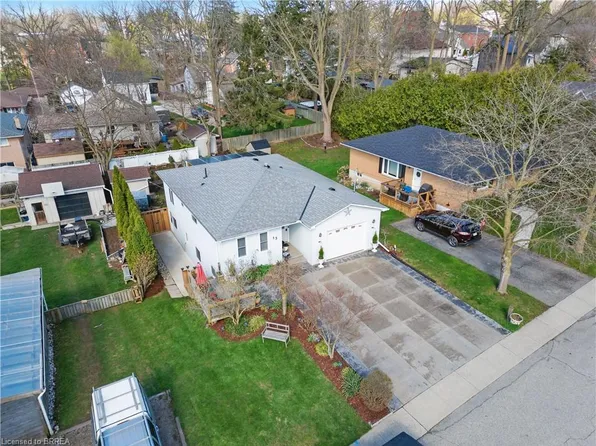 13 King William St, Saint George, ON N0E 1N0