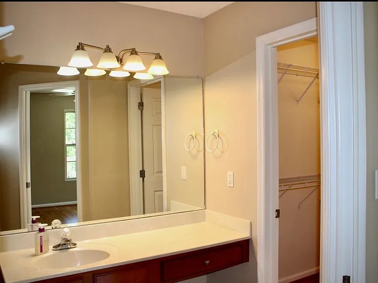2509 Sun Seeker Ct — Photo 12