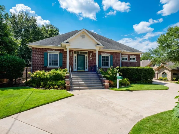 38 Saint Johns Pl, Little Rock, AR 72207