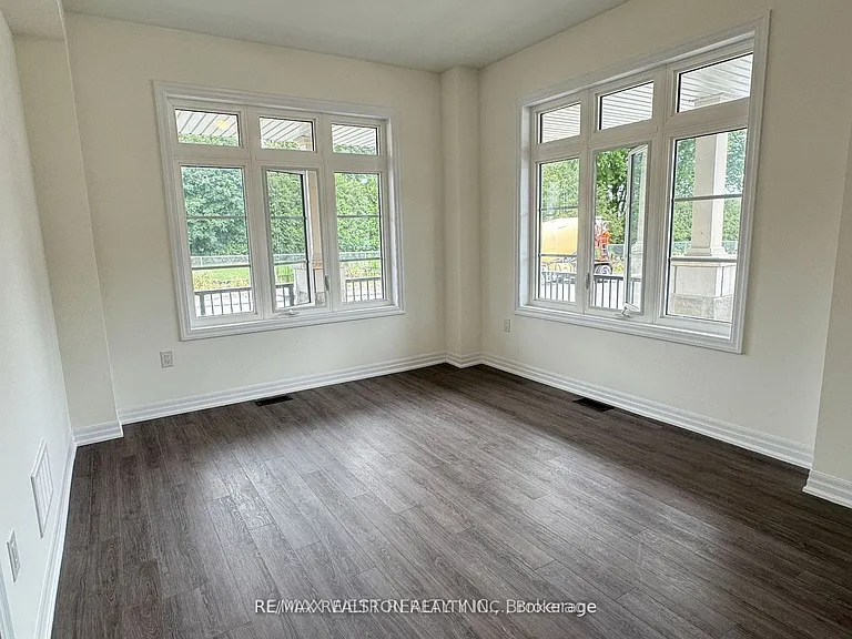 2 Ed Ewert Ave — Photo 7