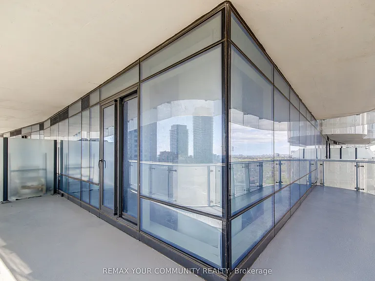 1 Bloor St E #2504 — Photo 22
