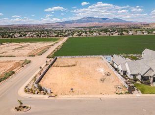 218 W Oak Hollow Cir, Washington, UT 84780