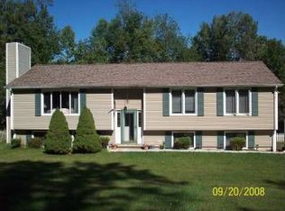 14 Fieldstone Rd, Putnam Valley, NY 10579