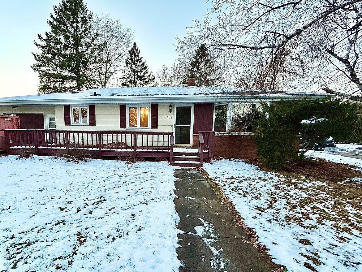 1605 Sullivan Ave, Kaukauna, WI 54130 Zillow