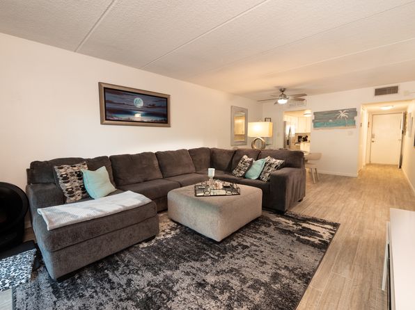 2944 W Bay Dr APT 307