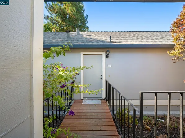 163 Holiday Hills Dr, Martinez, CA 94553
