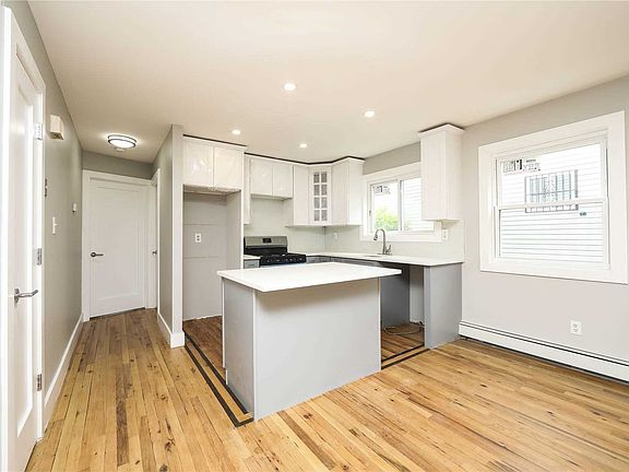 2nd image of 16340 Phroane Ave