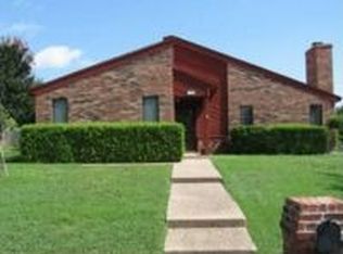 140 Hillside Dr, Hewitt, TX 76643