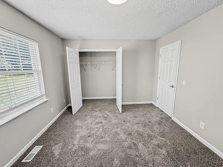 Summers Run Apartments — Photo 13
