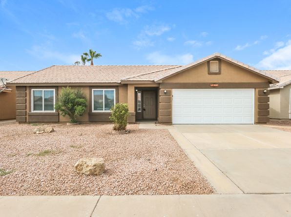 2326 E Devon Ct