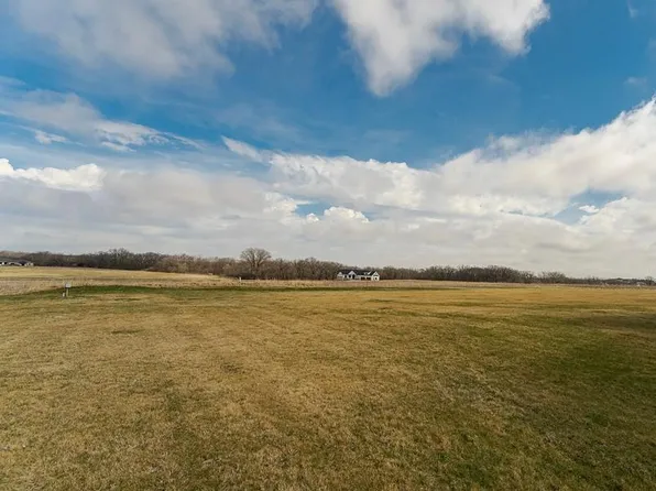 Royal Oaks Cir SW #L8b4, Rochester, MN 55902