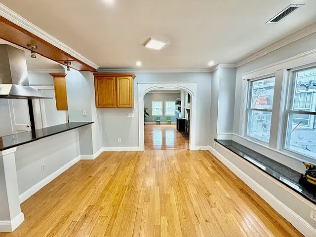 64 Robertson St — Photo 5