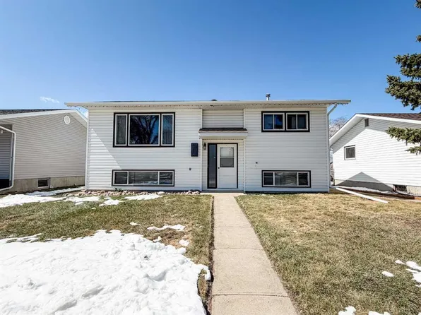 4914 E 47th St, Stettler, AB T0C 2L0