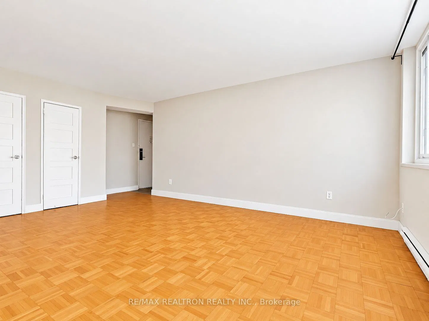 55 Isabella St — Photo 4