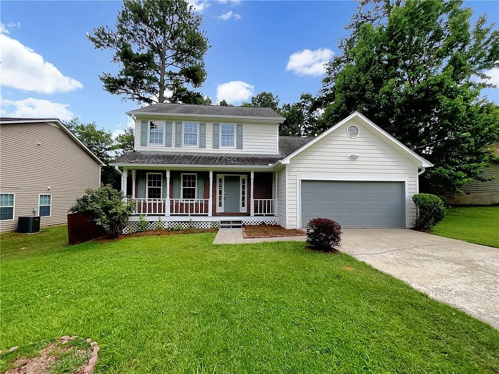 268 Heathrow Dr photo 1