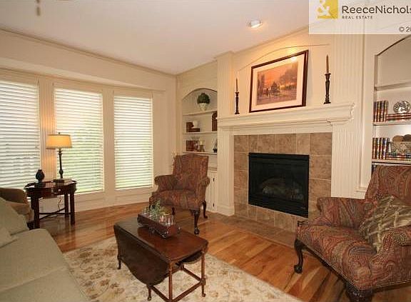 Great room with built-ins and gas fireplace