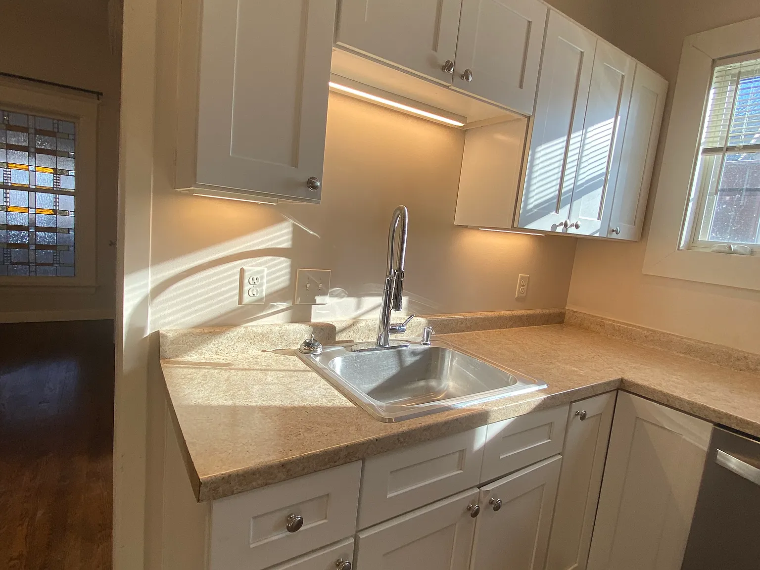 2 bed, $1,550 — Photo 4