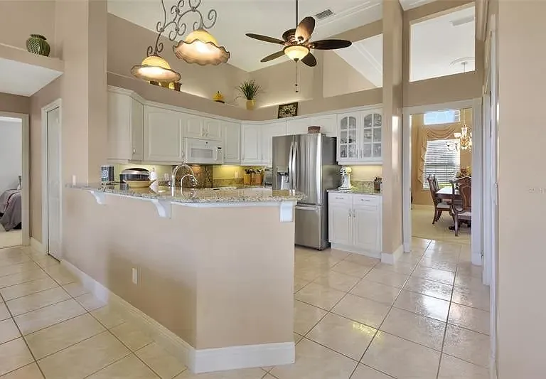 384 Caddie Dr — Photo 15