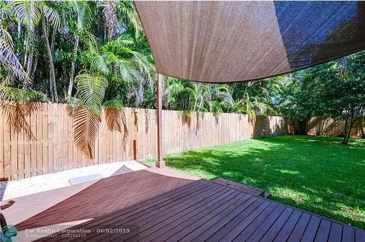 727 NW 18th St — Photo 20