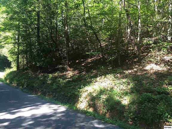 4th image of 0 Ownby Cir Lot 30-30A