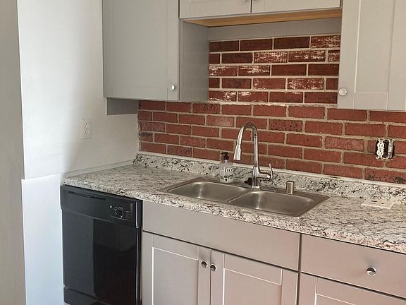 Kitchen - Left View