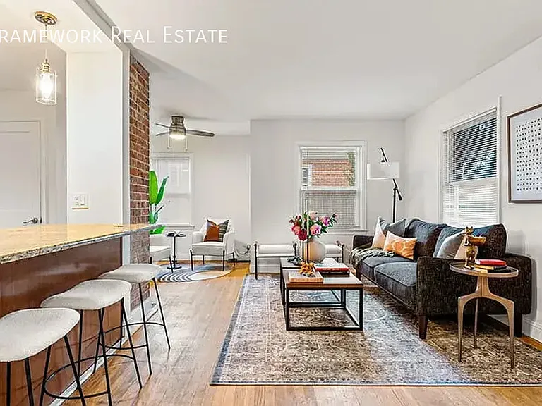 3150 N Fillmore St — Photo 2