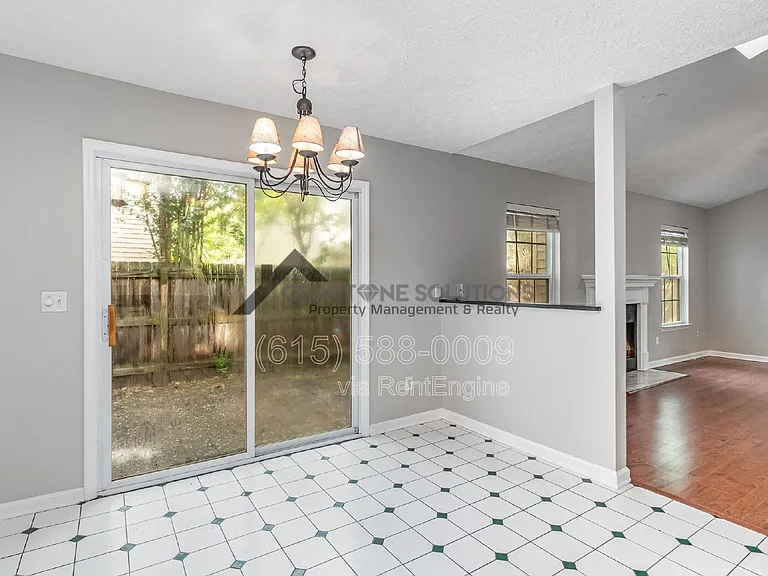 108 Meridian Ct — Photo 8