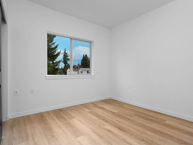 Riddell Rd Apartments — Photo 43