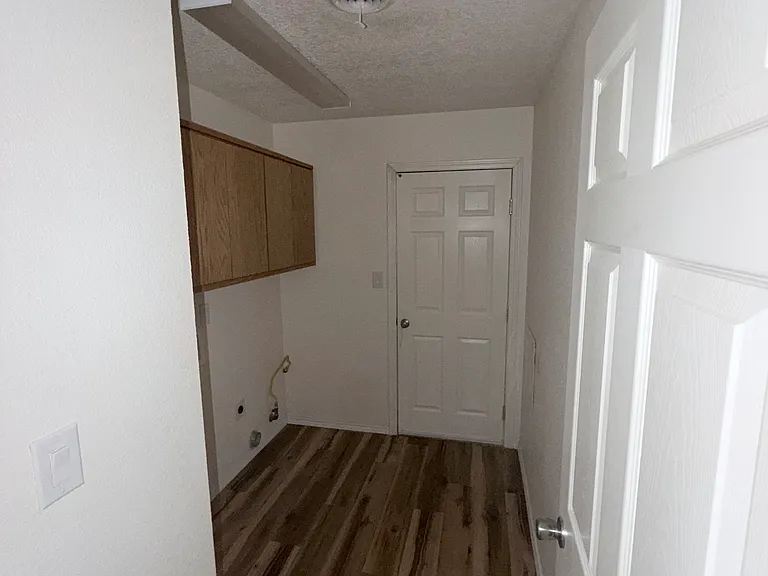 521 Ginger St — Photo 7