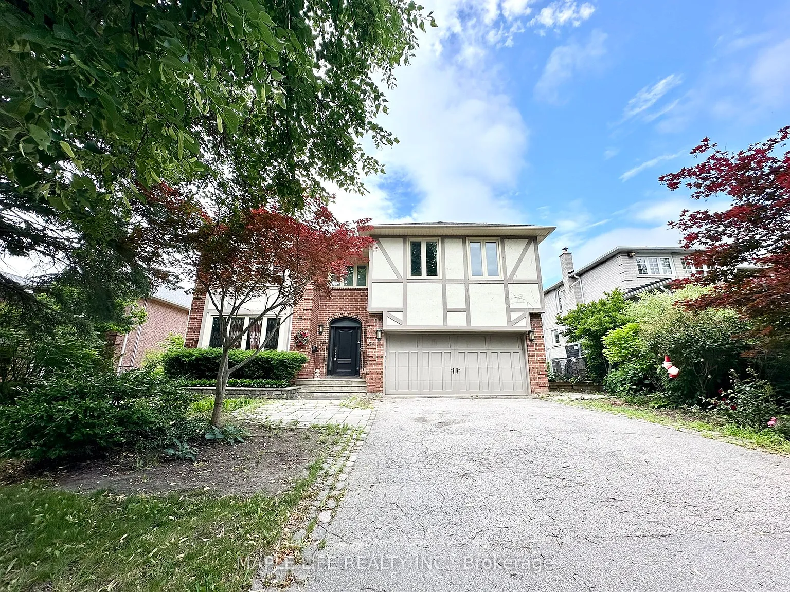6 bed, $6,700 — Photo 1