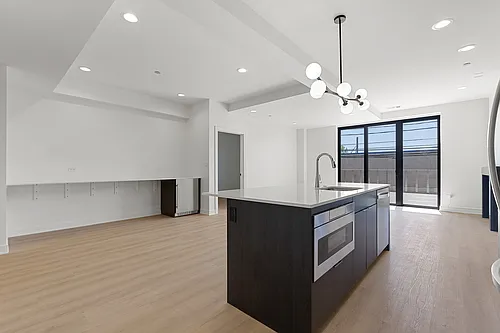 1801 W Grand Ave #201 Photo 1