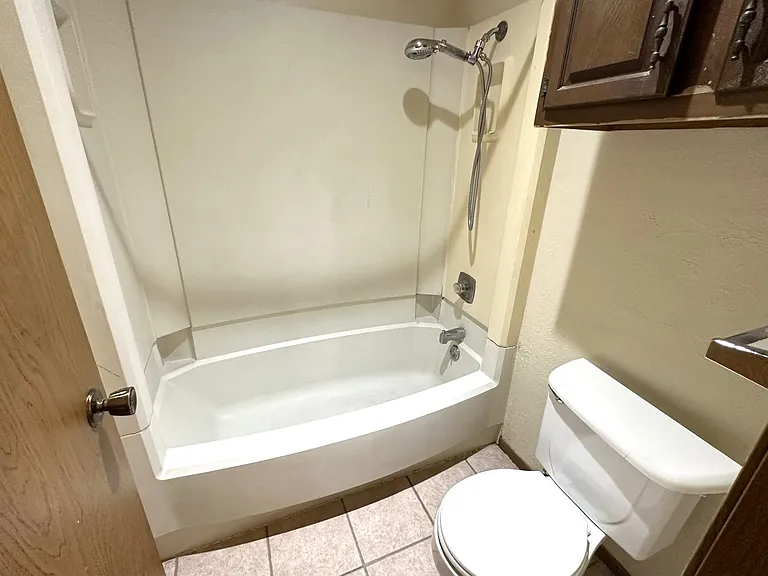 3720 Laurel St — Photo 9