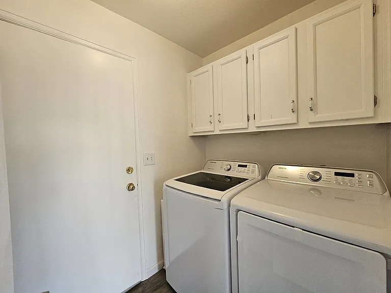 10043 Mackay Dr — Photo 16