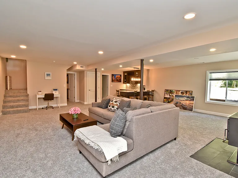232 Maloney Ln — Photo 34