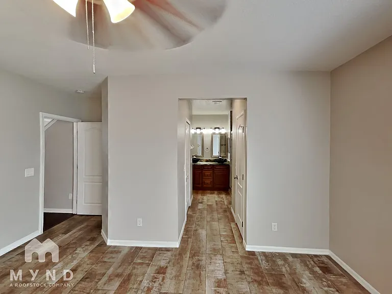 8131 Canterbury Lake Blvd — Photo 15