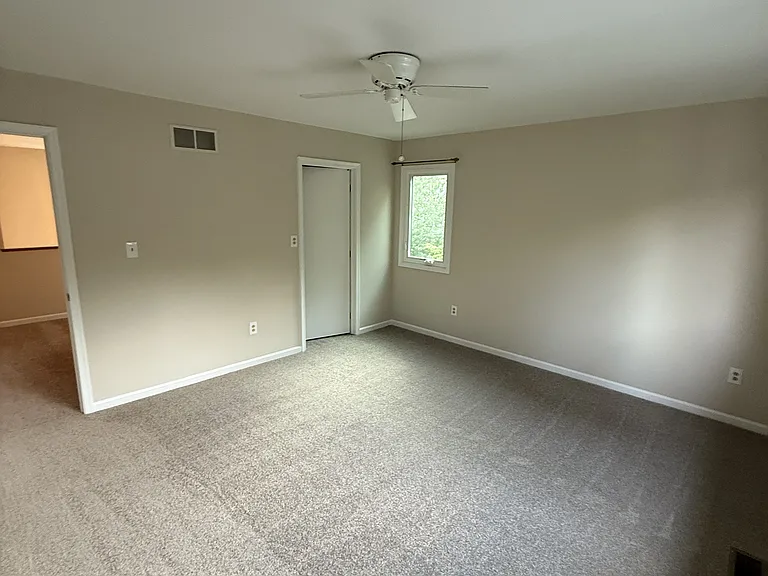 83 Winterberry Ct — Photo 18