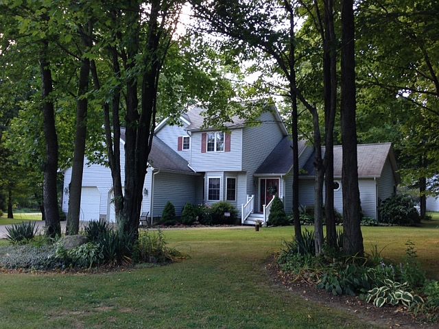 1st image of 19634 Cyrus Ln
