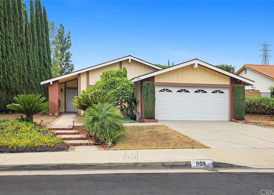 1st image of 959 Windsong Ct