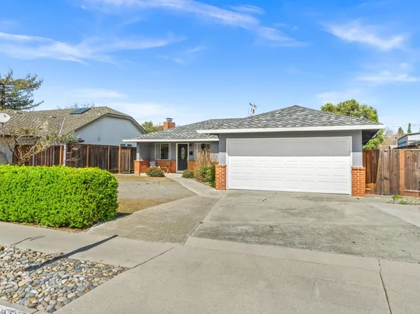 1035 W Latimer Ave, Campbell, CA 95008