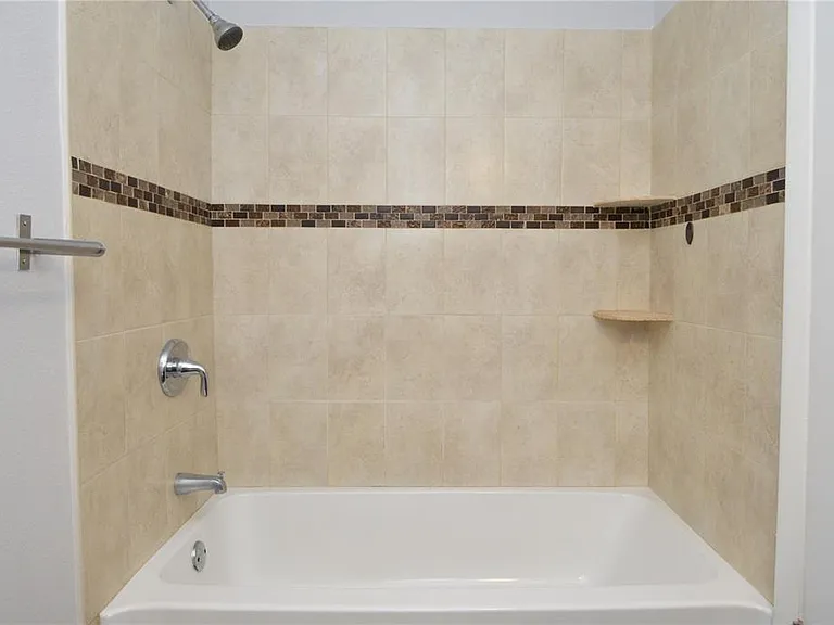 8621 Fancy Finch Dr #201 — Photo 41