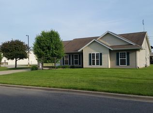 3810 S Paramount Rd, Bartonville, IL 61607