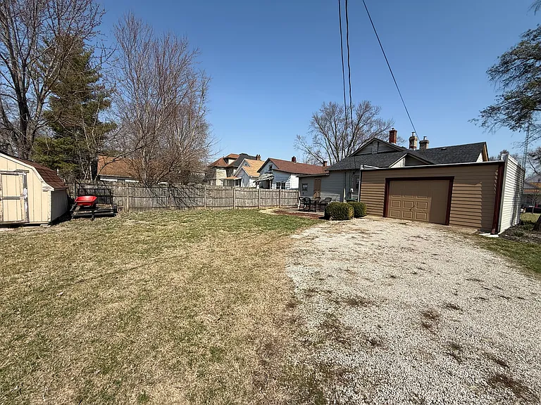 1220 Lafayette Ave — Photo 30