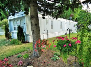 25639 Madison, Novi, MI 48375