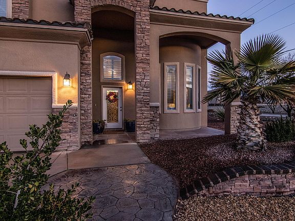 4th image of 13033 Ventana Ave