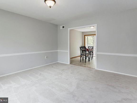 5th image of 4770 Lupino Ct