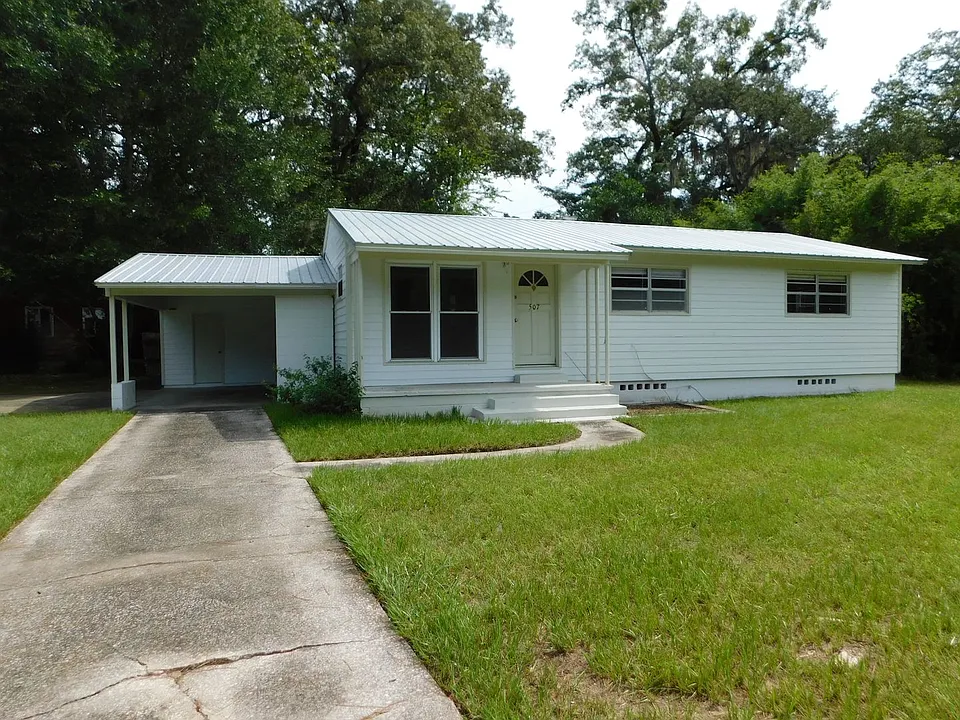 507 NW 34th Ter