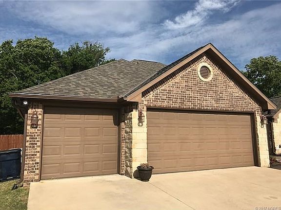 Wonderful use of space in this 3 car garage.